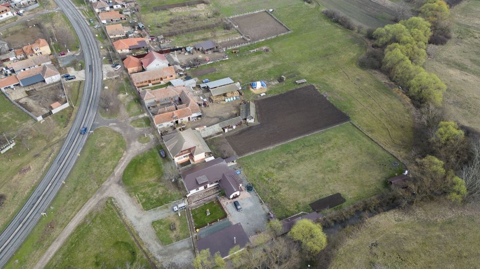 Proprietate imobiliară cu potențial extraordinar! - Poză 53