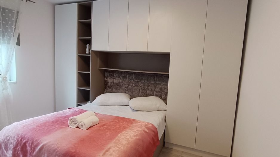 Apartament cu 3 camere decomandate,mobilat-Astra - Poză 11