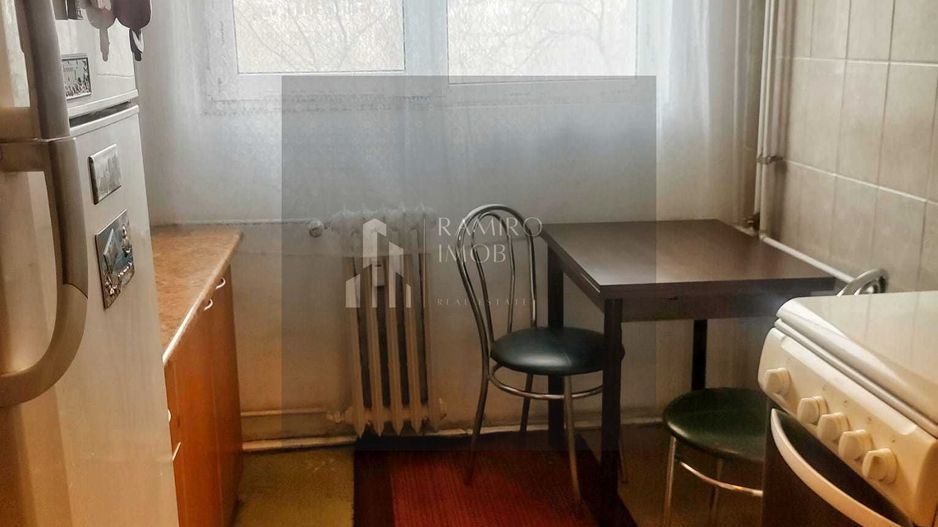 Apartament 2 camere, decomandat, Metrou Nicolae Grigorescu, DE RENOVAT - Poză 7