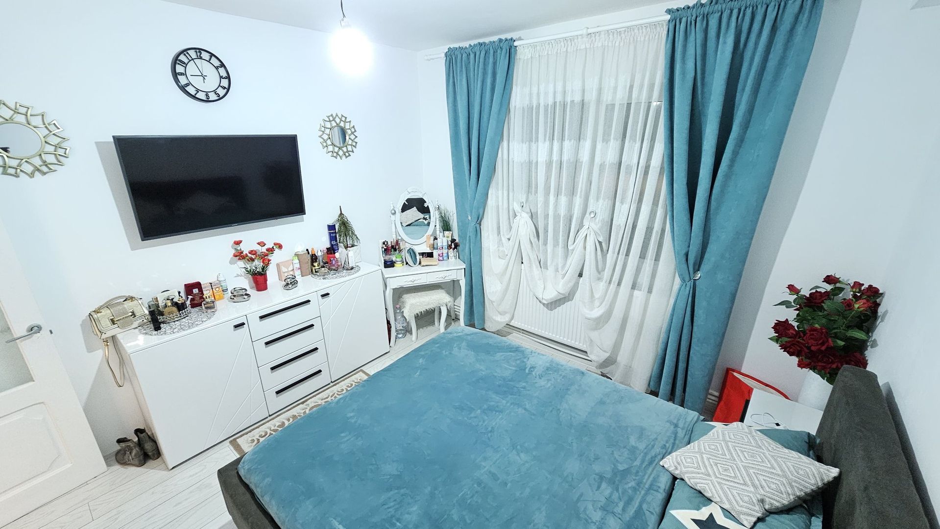 Apartament 4 camere, mobilat și utilat, zona Donici. - Poză 6