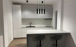 🏡 Apartament de închiriat – 2 camere | Zonă centrală | Parcare - Poză 3