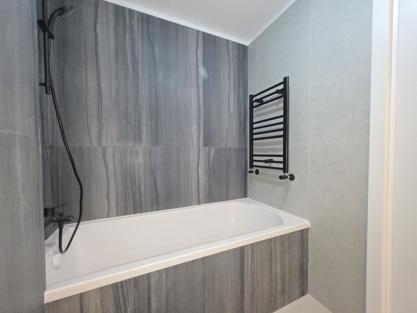 Apartament 3 camere Nusco, la 5 minute de mall Promenada! - Poză 12