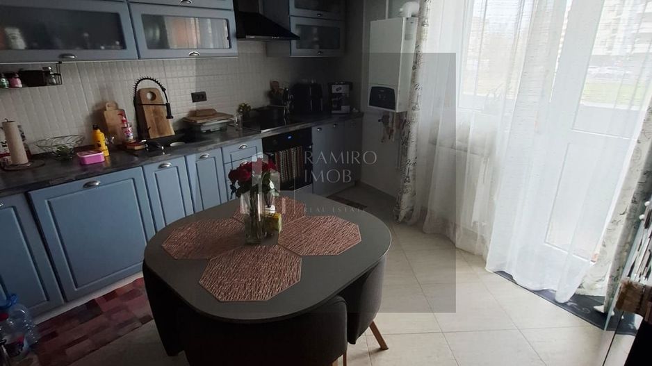 Apartament 3 camere decomandat 112mp Metalurgiei / Turnu Magurele - Poză 6