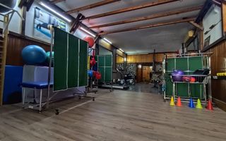 Spatiu comercial de inchiriat in Giulesti (langa stadion, complex comercial) - Poză 3