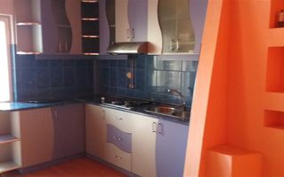 Apartament 3 camere, mobilat, utilat, zona Tolstoi - Poză 3