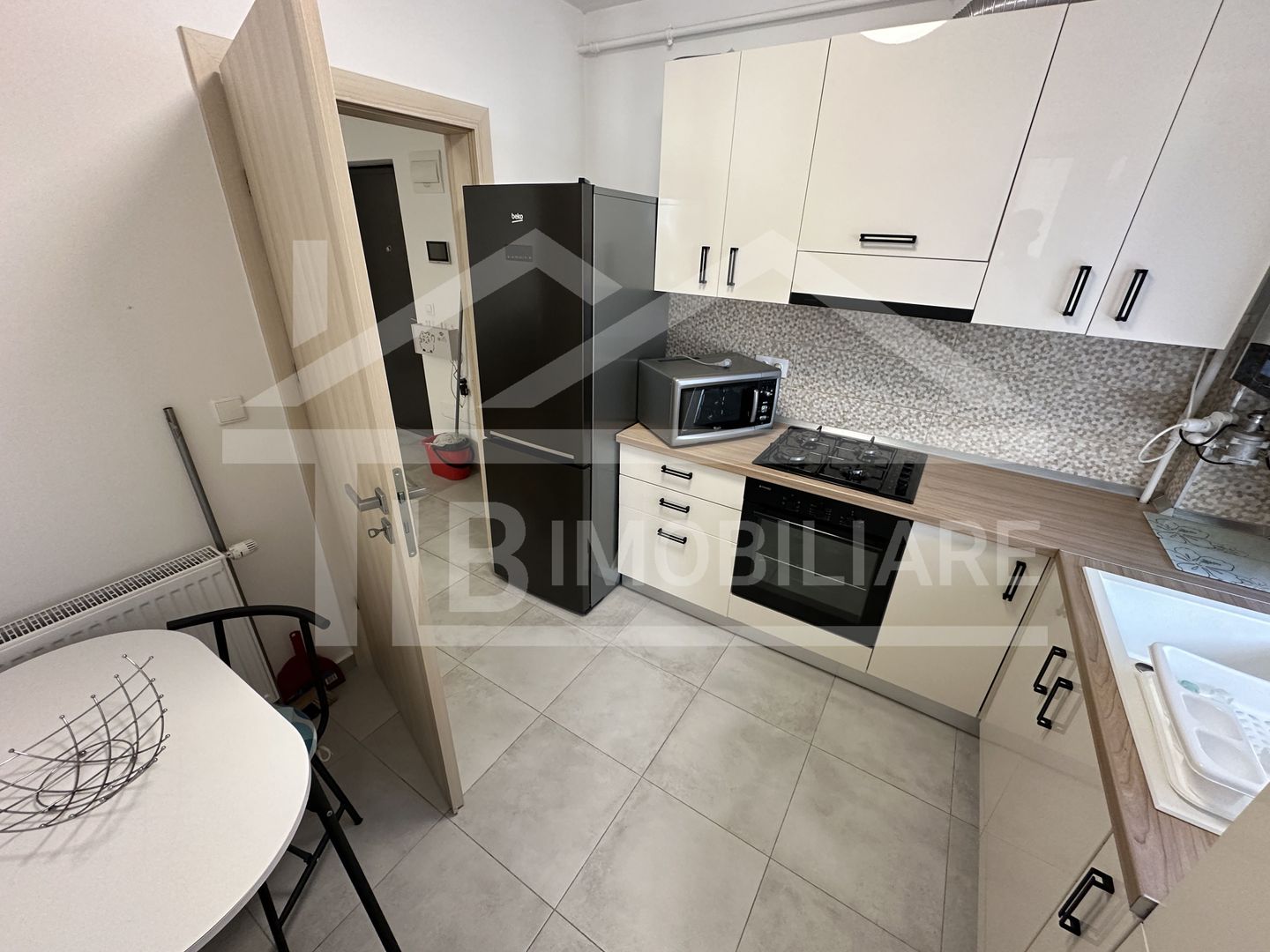 Apartament cu 3 camere, 80mp, parcare, zona Maurer Residence - Poză 9