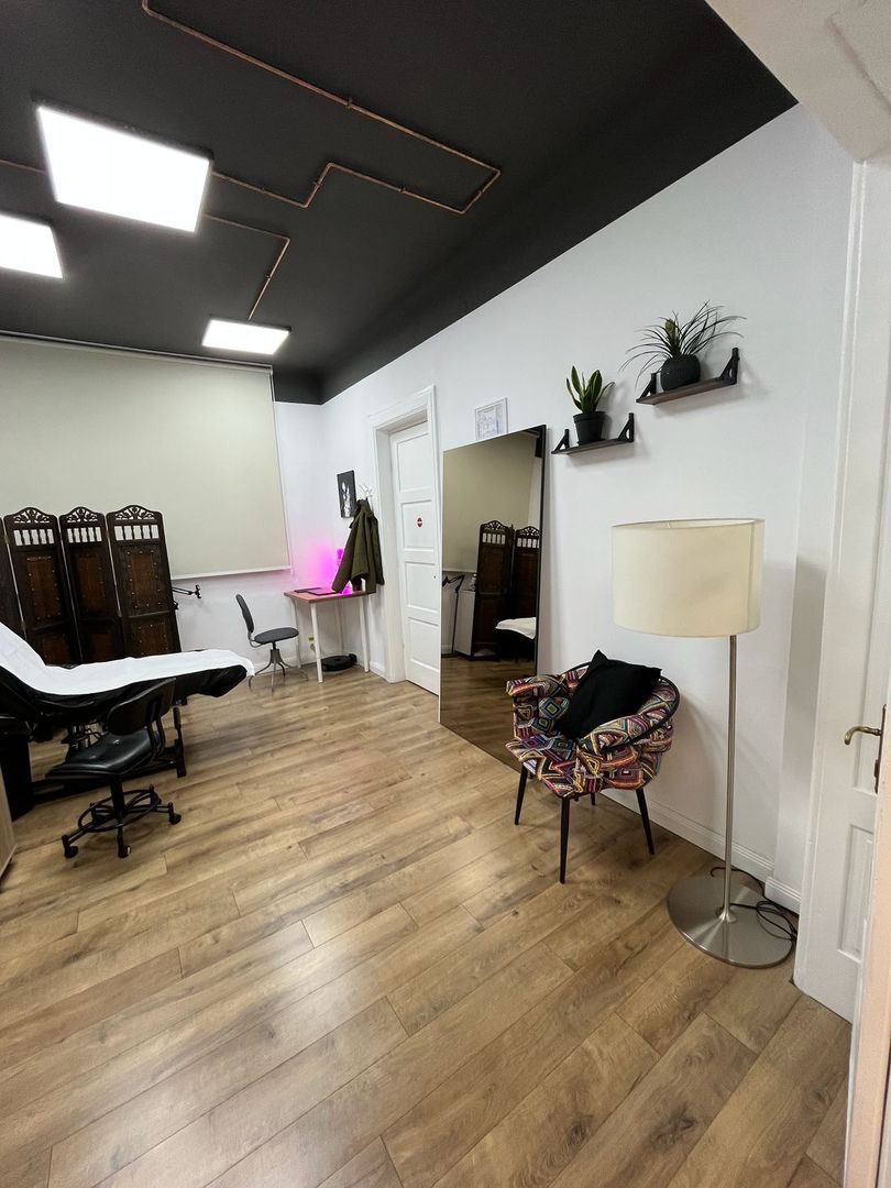 APARTAMENT/ SPATIU BIROURI | 116MP | ROMANA - Poză 18