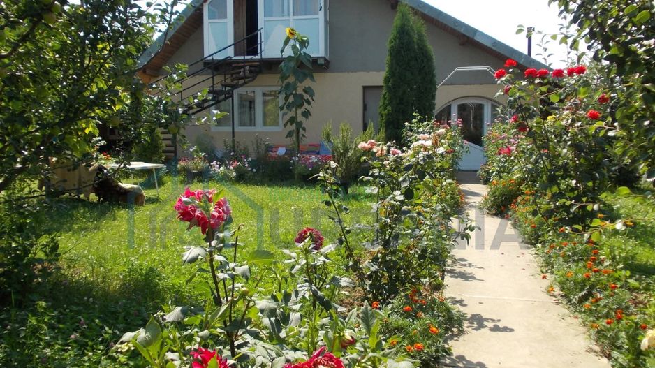 Casă de vânzare în Picioru Lupului, comuna Ciurea – Gospodărie autosuficientă, la marginea pădurii - Poză 1