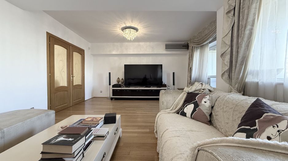 Bulevardul Unirii | 4 camere | vedere mixta | 115mp utili | Decomandat - Poză 2