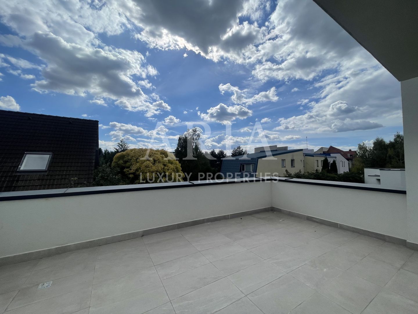 MODERN VILLA -  FIRST RENT - LUXURY GATED COMMUNITY - Poză 7