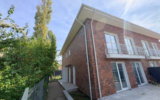 Casă / Townhouse complex nou, de vanzare  în zona Odai - Poză 1