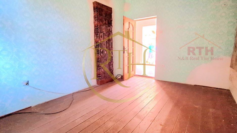 Oferim spre vanzare casa + teren, zona Sagului,  Necesita renovare - Poză 14