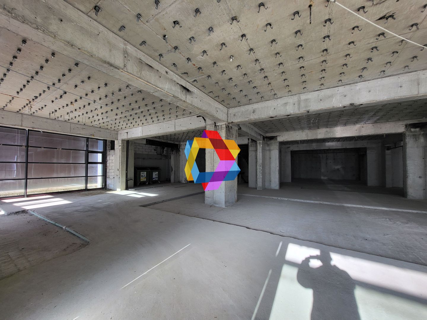 Clădire mixta -3600 mp - Poză 14