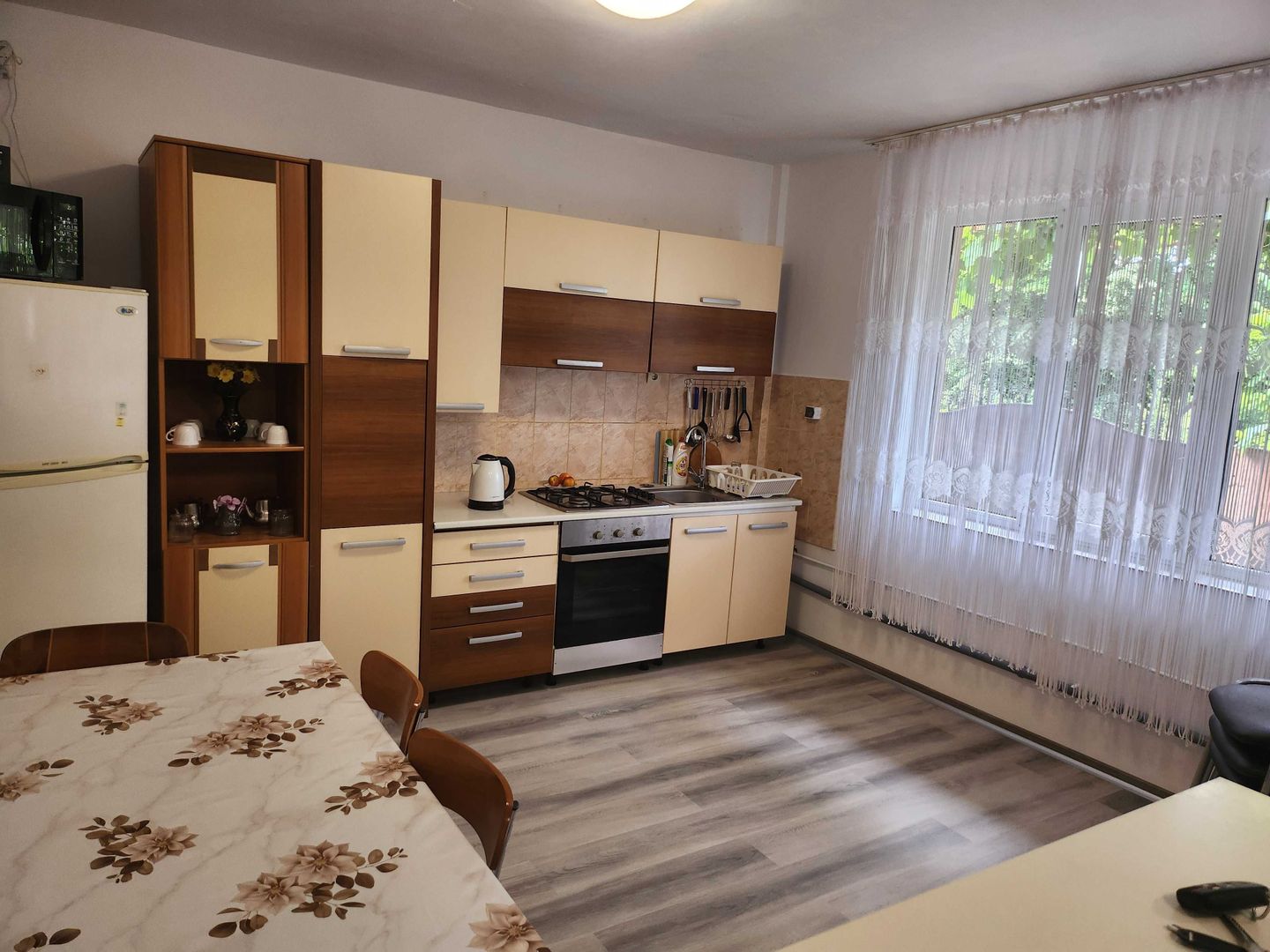 Închiriere vilă 7 camere, Eforie Nord | Termen lung - Poză 2