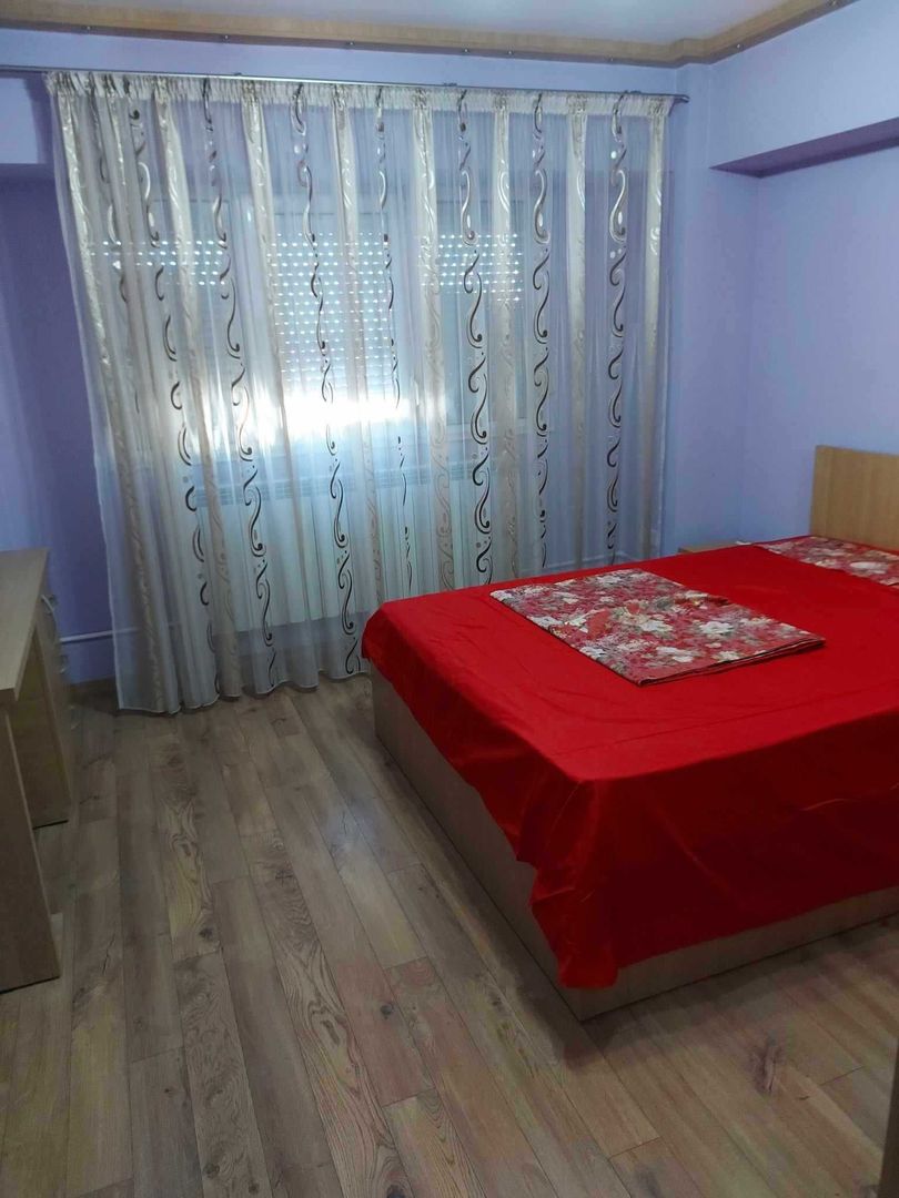 Apartament  3 camere ,dec., Micro20 - Poză 6