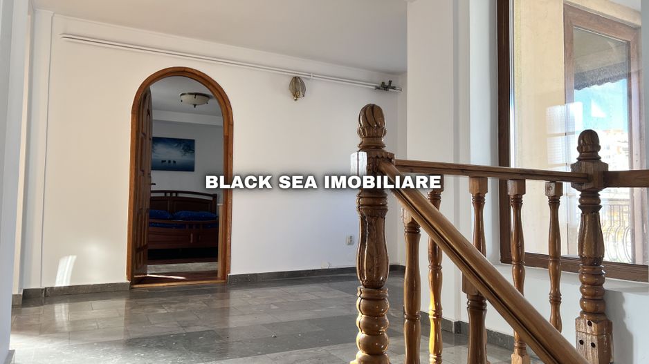 Vila 7 camere D+P+1+M - 2 Garaje - 50m de plaja - Zona centrala - Poză 14