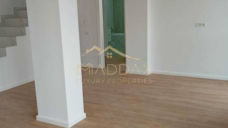 Sediul Ideal de Firmă: Duplex 4 Camere | 4 Terase Mari (70mp)| Parcare| Crângasi - Poză 6