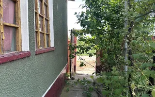 Casa cu anexe si pivniță | Teren intravilan generos | Sannicolau Roman - Poză 14