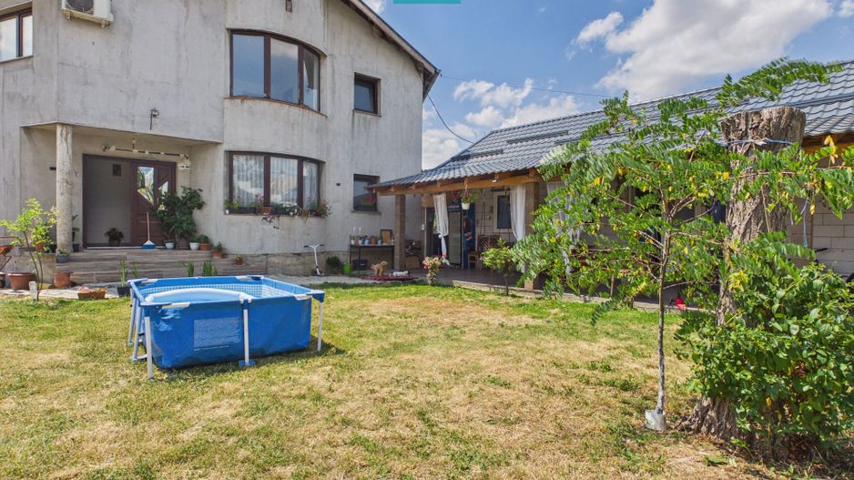 Casă 225 mp cu teren 1.482 mp în Leș - Poză 2