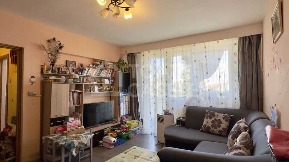 Apartament cu 2 camere, etaj intermediar, zona Mercur - Poză 2