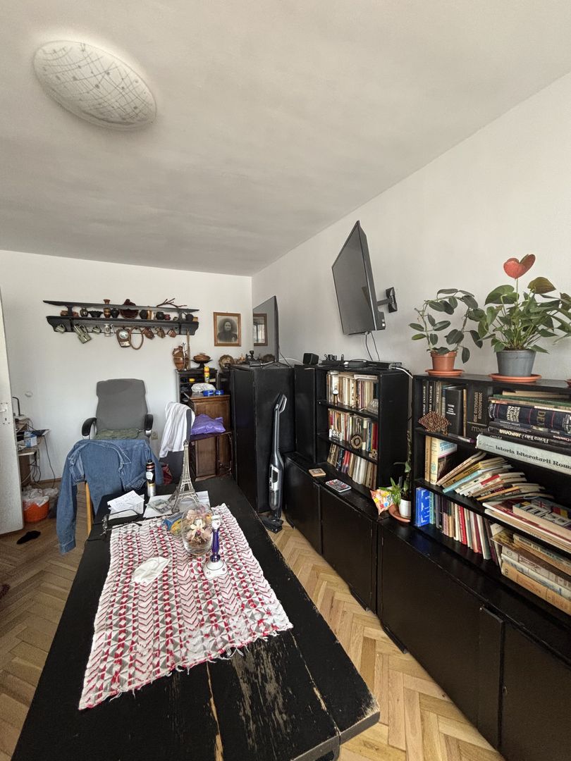 Apartament 3 camere zona Cetatii - Poză 1