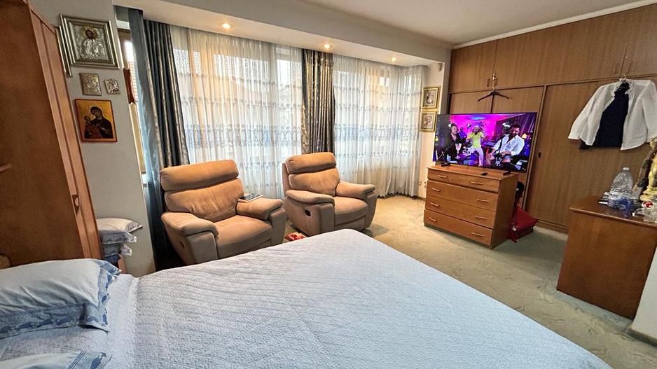 Vila individuala cu 5 dormitoare Cotroceni - Poză 6