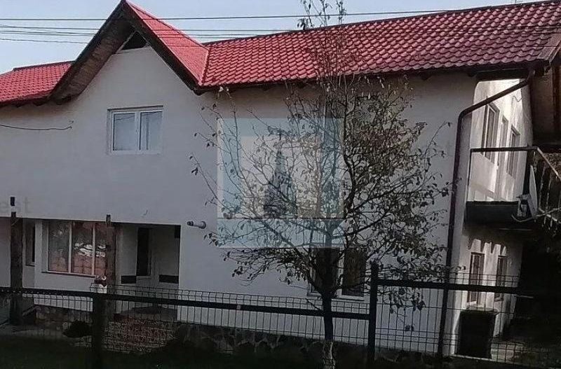 Casa/vila 5 camere , teren 370mp-zona Bran/Poarta - Poză 1