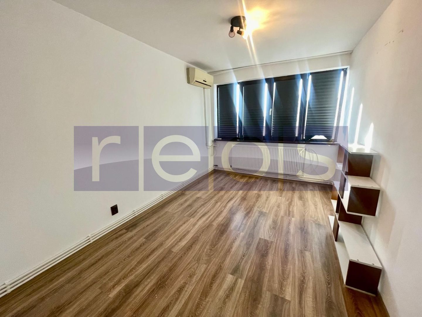 VANZARE APARTAMENT 2 CAMERE 50PM PIATA MUNCII CENTRALA PROPRIE VEDERE SUPERBA - Poză 5