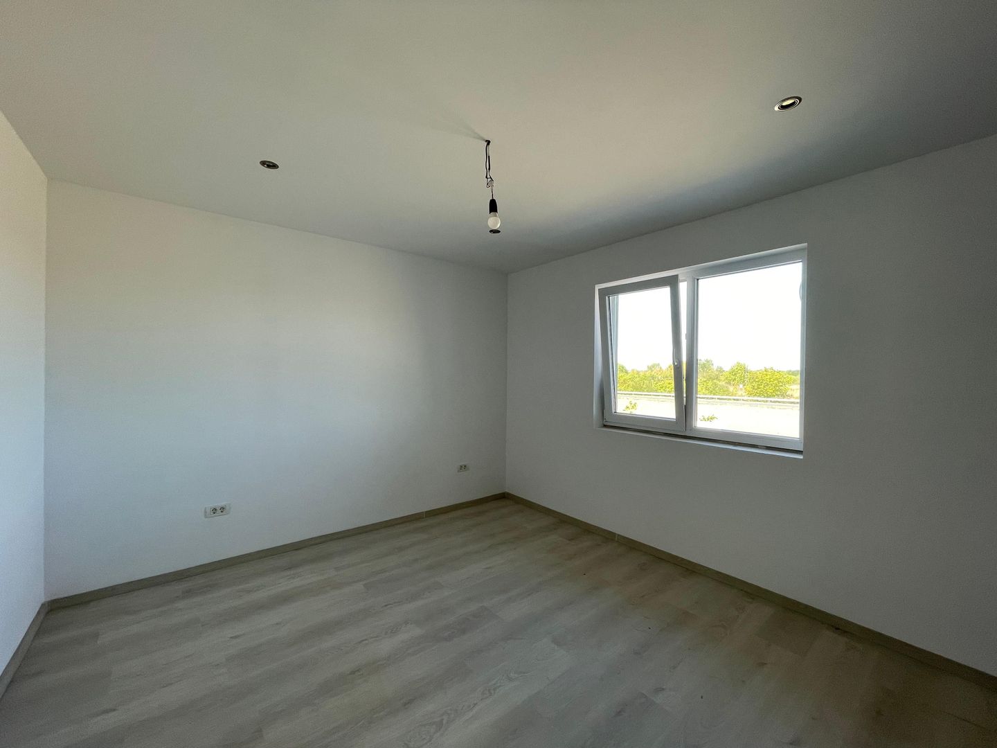 Duplex cu 4 camere - 110mp utili |Mosnita Noua| - Poză 12