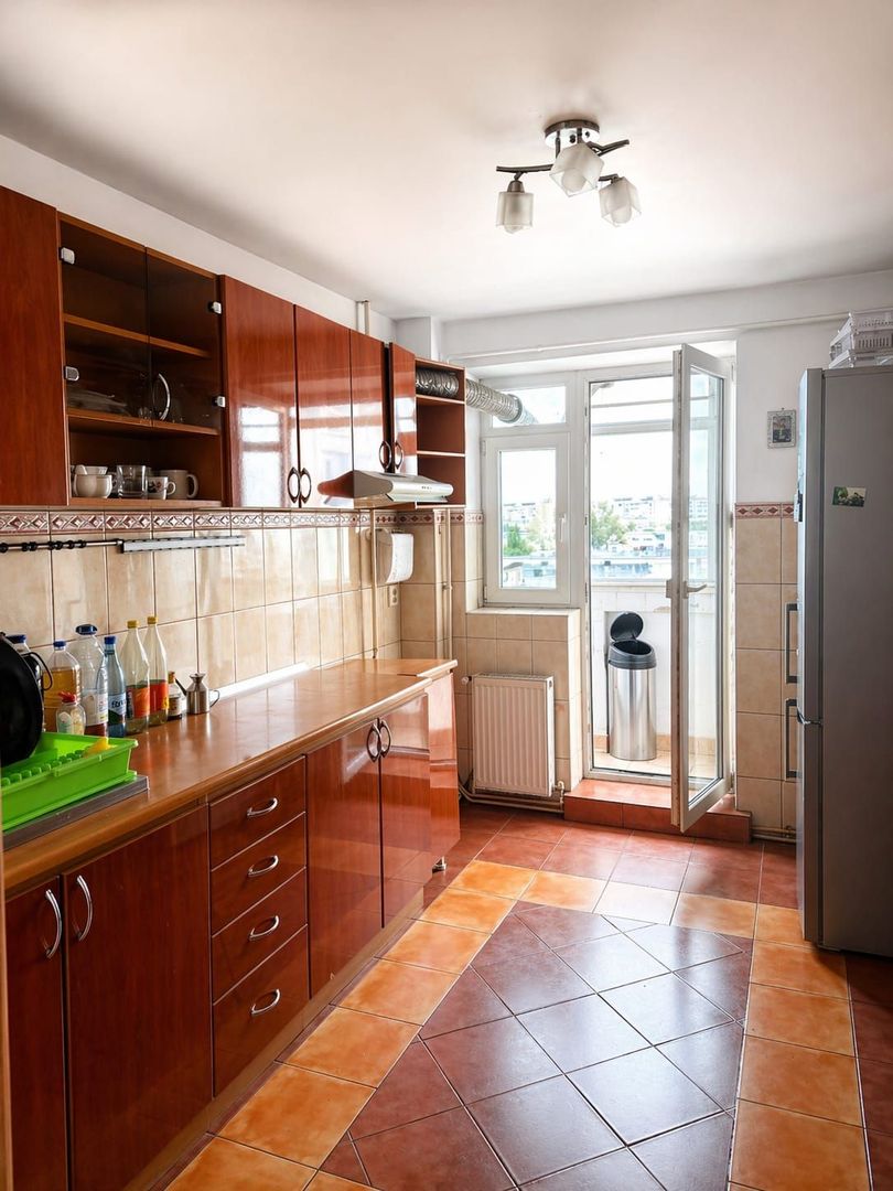 De vanzare apartament cu 4 camere, Dunarea Mall, 95.000 euro - Poză 4