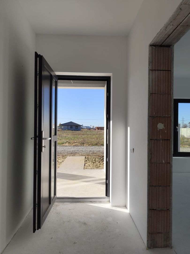 Casa noua cu fotovoltaice, parter 4 camere, Santandrei, Bihor, VANZARE - Poză 4