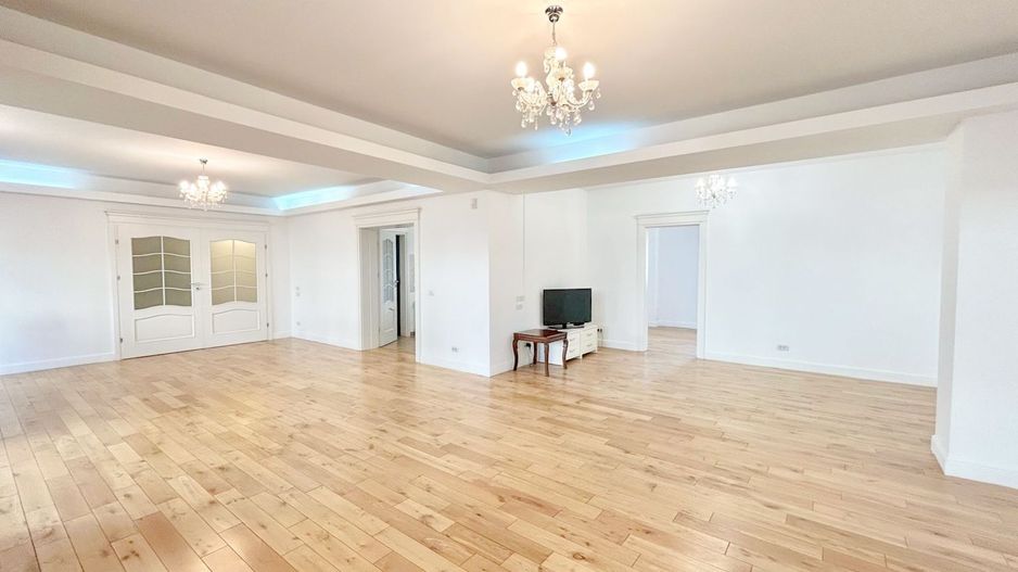 Villas for Rent I London Residence Pipera | 5 Bedrooms | Tennis Court - Poză 11