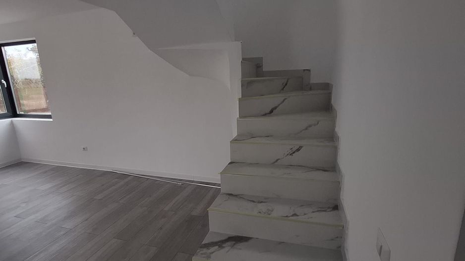 Casa 4 camere Comuna Berceni / Primaverii - Poză 4