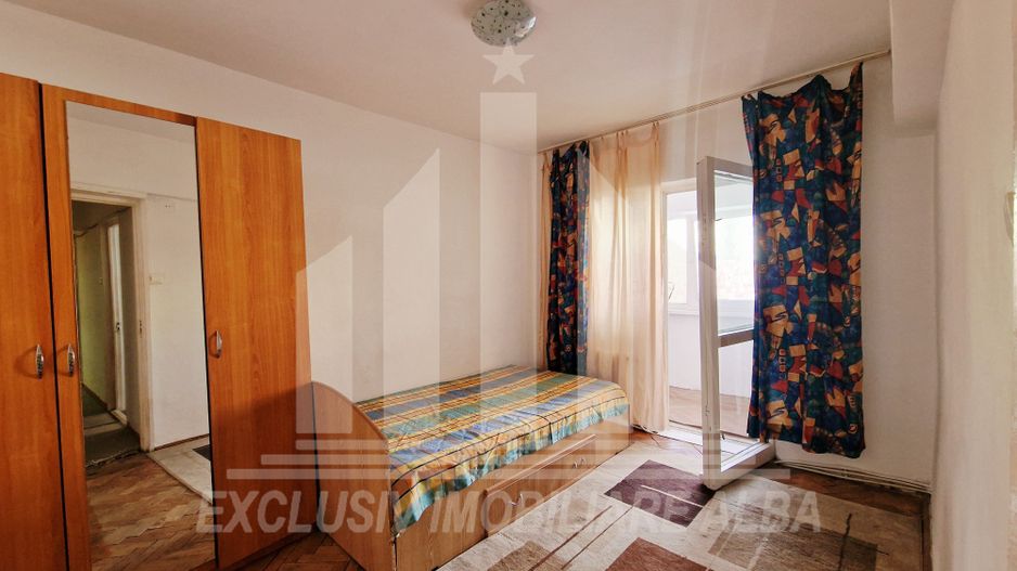 Apartament cu 3 camere, etajul 1, Cetate - zona Liceul Sportiv - Poză 4