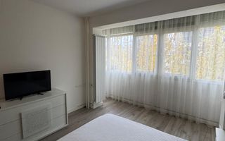Apartament 2 camere, renovat si amenajat modern, metrou P-ța Unirii la 10 min. - Poză 19