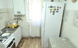 Apartament cu 3 camere, etaj 3, mobilat și utilat, zona DONICI; - Poză 8