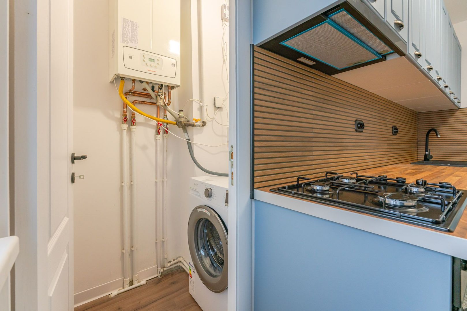 Chirie 2 camere Astra Brașov: 57 mp, AC și două balcoane închise - Poză 8