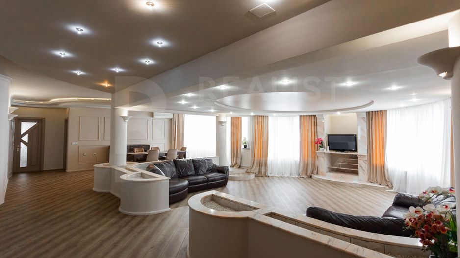 Chirie, apartament, 5 camere, strada Petru Rareș, Centru - Poză 9