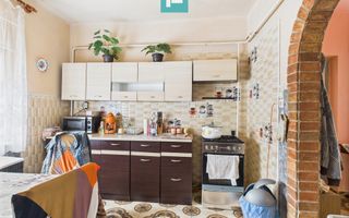 Casă cu 3 camere și teren generos lângă frontieră - Poză 3