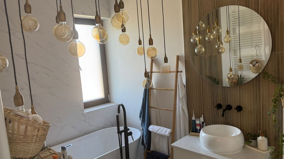 CASA INDIVIDUALA LANGA PADURE | MOBILATA SI UTILATA - Poză 31