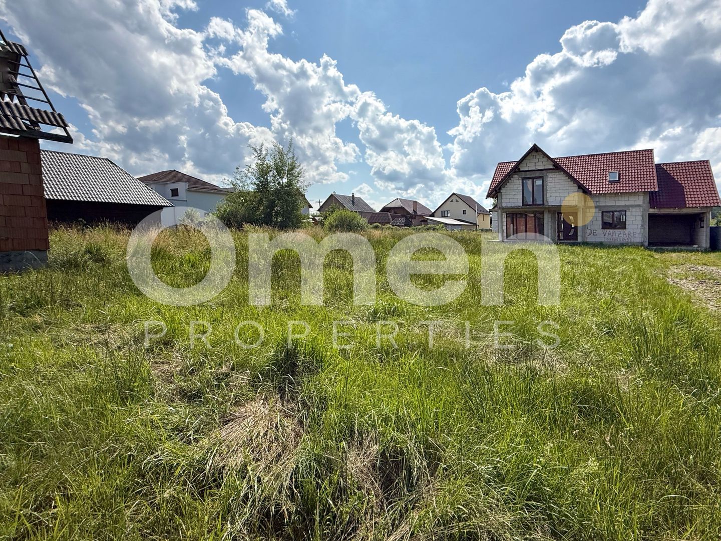 Casă cu potențial imens P+M, teren 7,91 ari, zonă liniștită, Ocna Șugatag. - Poză 15