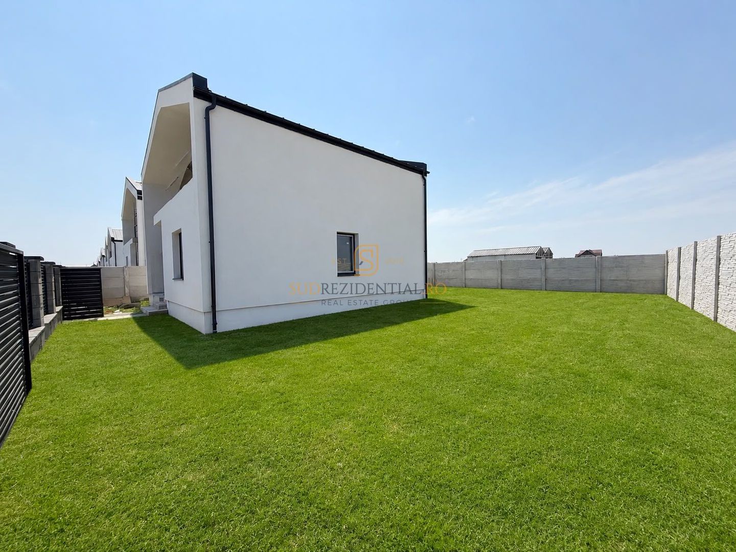 Vila Individuala / 4 Camere / 2 Bai / Panouri Solare-Rate Dezvoltator - Poză 2