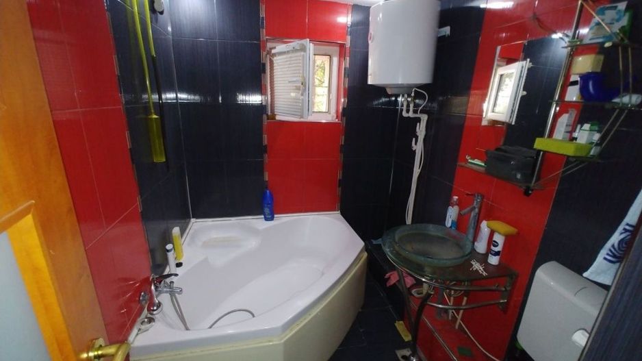 Vânzare 🏡 Apartament 2 camere | 56 mp | Parter | Dristor | Bloc reabilitat - Poză 3