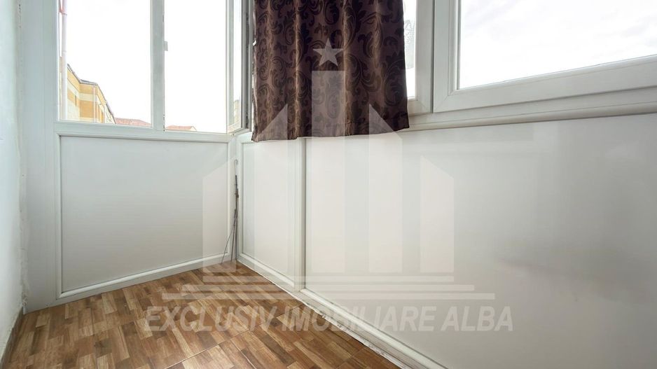 Apartament 3 camere decomandate | 70mp | Etaj 3 | Cetate - Poză 7