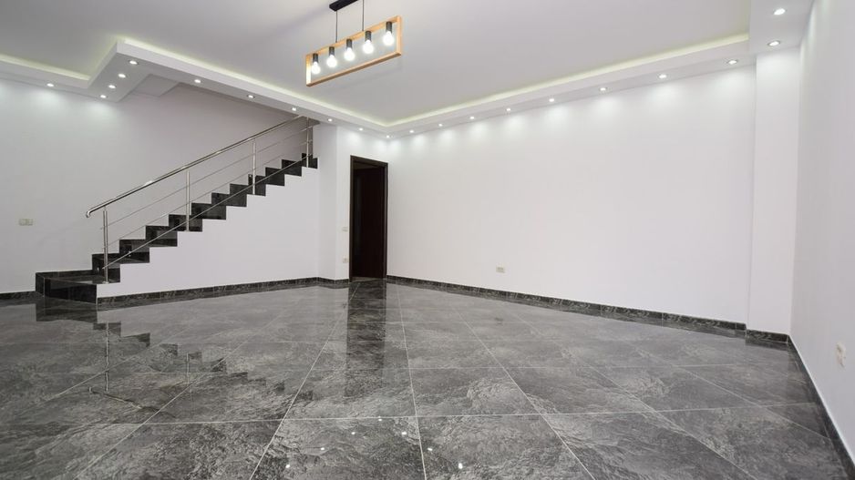 Vila de inchiriat | 3 camere | pretabila pentru Bussiness - Poză 1