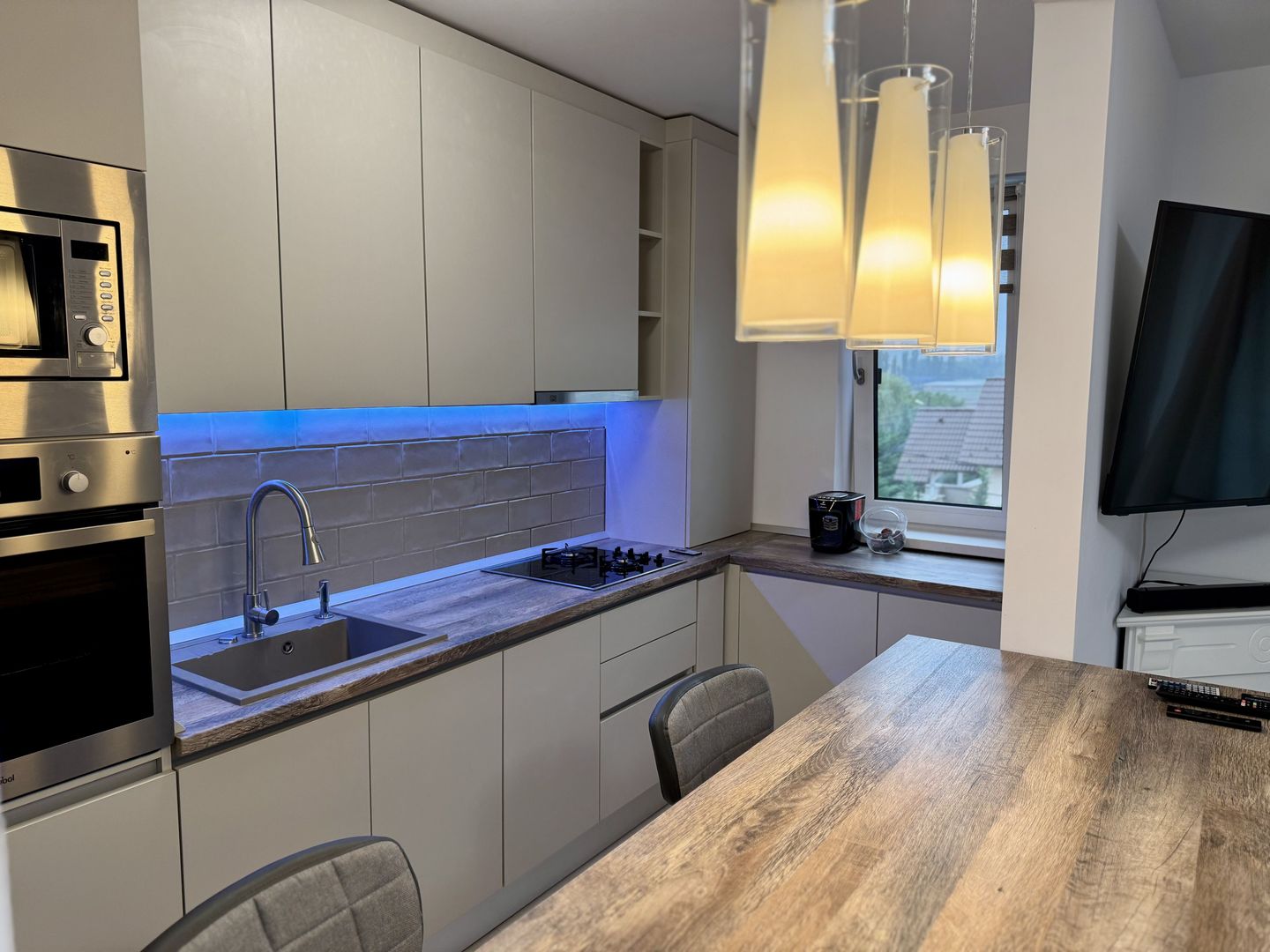 Apartament Modern cu 2 Camere de Închiriat în Dumbrăvița - Poză 10