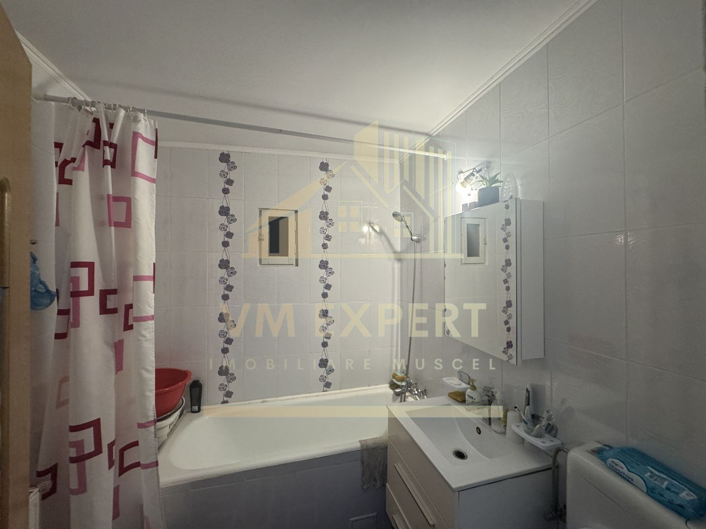 APARTAMENT 3 CAMERE ETAJ 4 VIȘOI CAMPULUNG - Poză 19