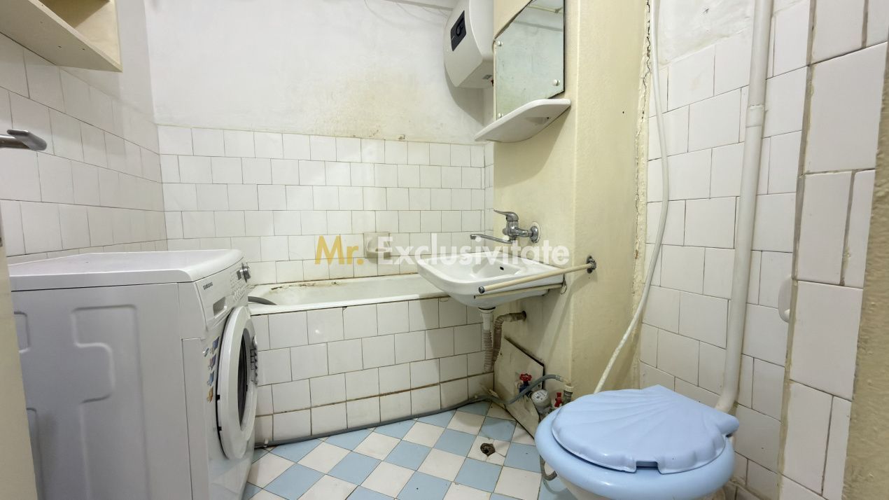 Apartament 3 camere MV1 Str. Gladiolei 6 Etaj III - Carei - - Poză 8