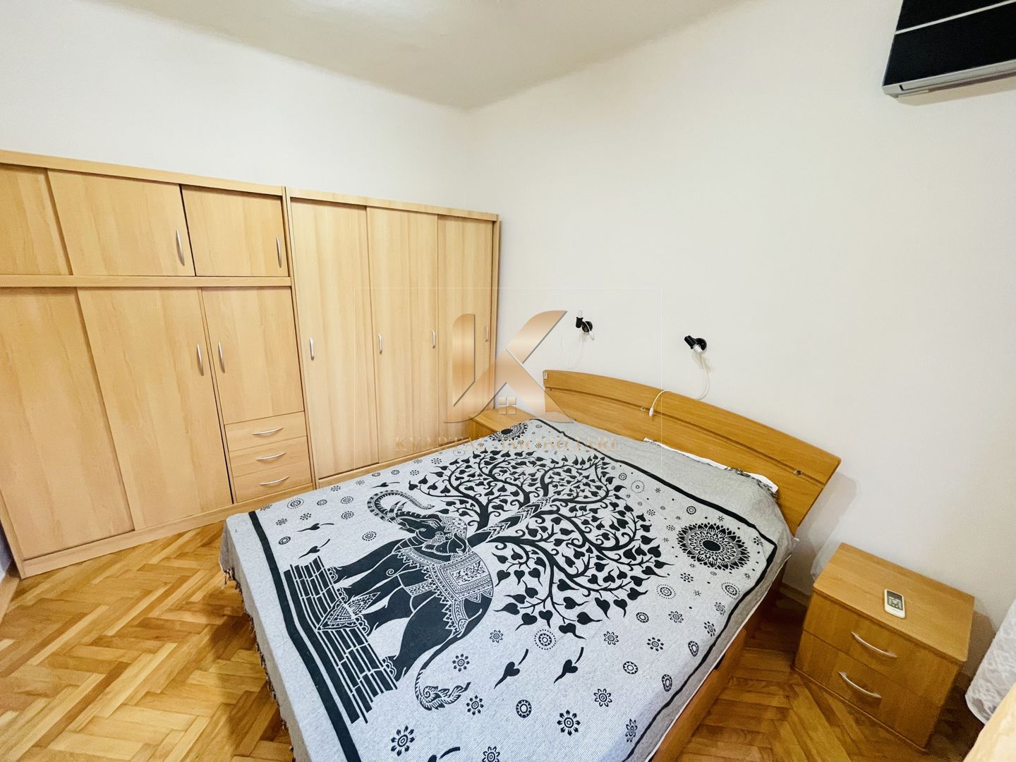 Casa 3 camere , 74 mp , loc de parcare Zona Ultracentrală! Negociabil - Poză 5