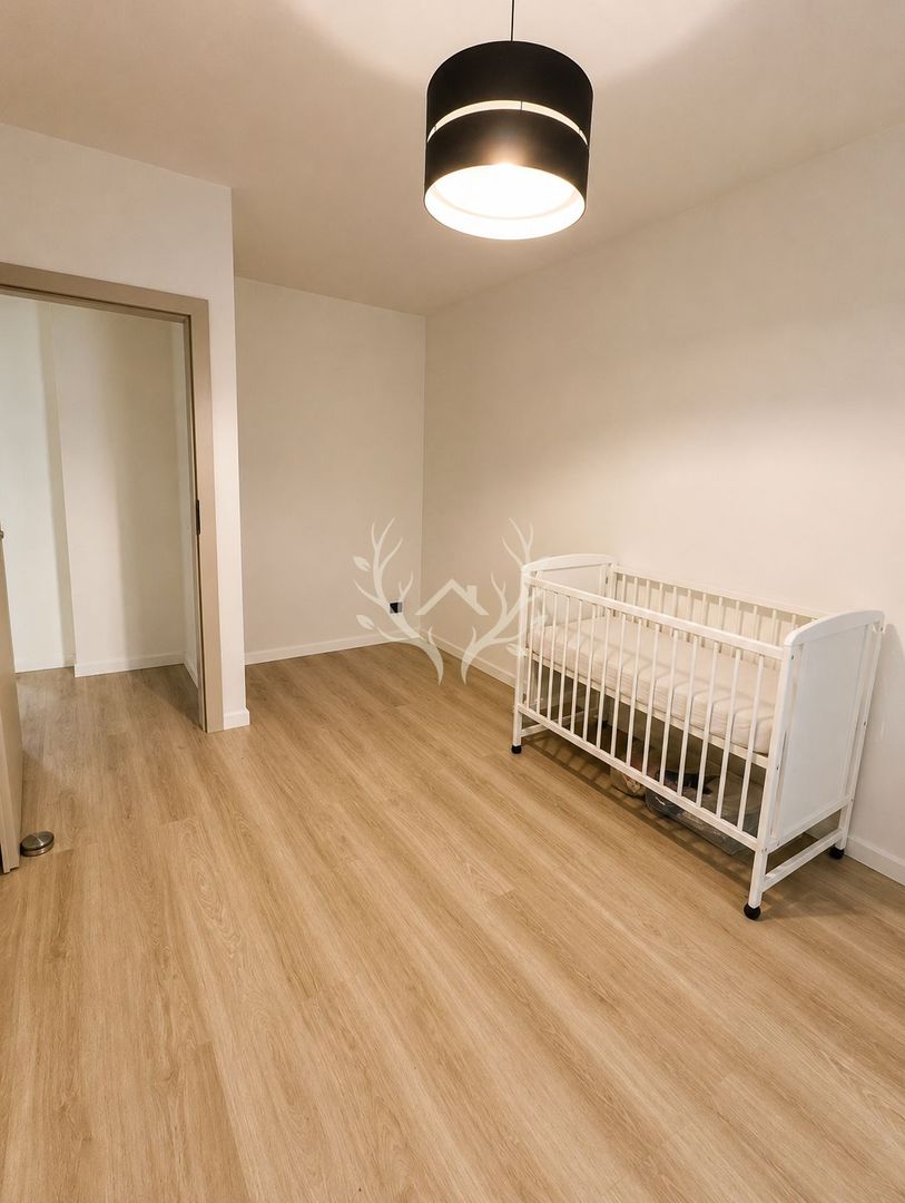 Apartament cu 3 camere si terasa de 82 mp - zona Vivo Floresti - Poză 4